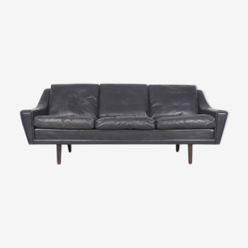 3 seater sofa in black leather, 1960