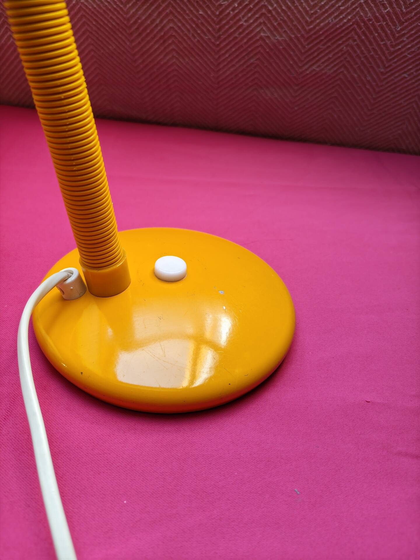 Vintage yellow desk lamp with flexible gooseneck - 1970s