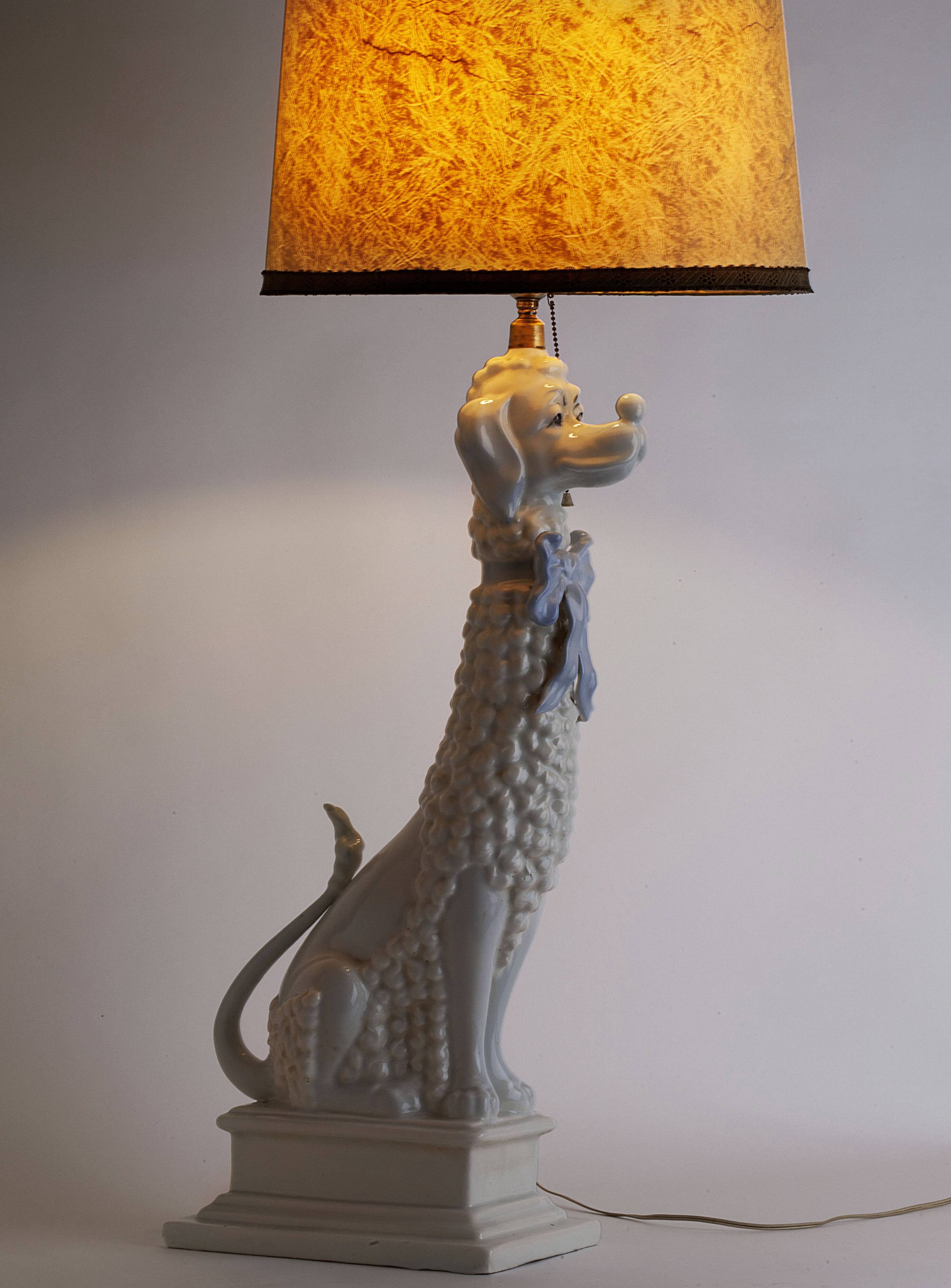 Manises Dog Lamp