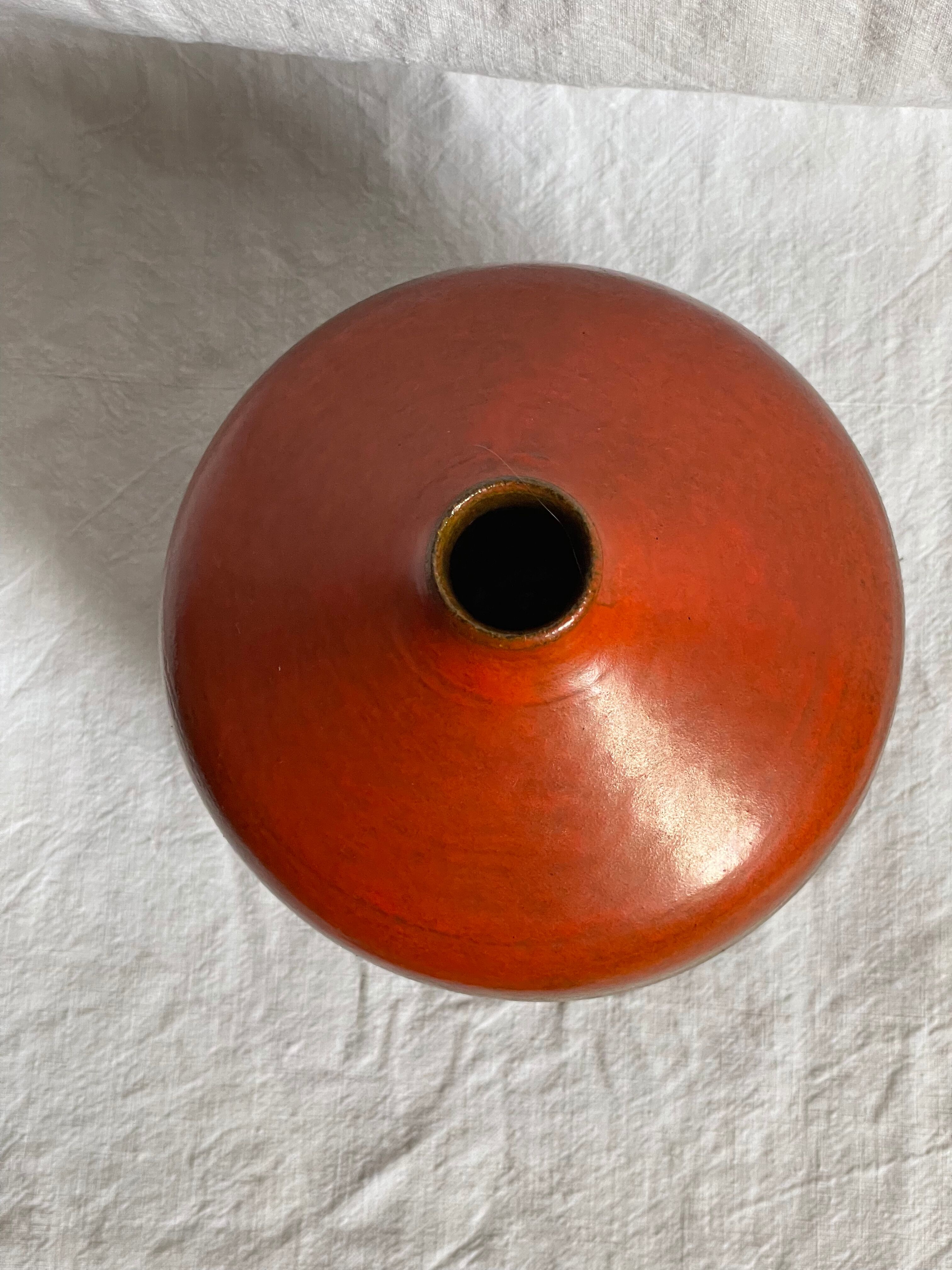 Vase boule terre cuite émaillé dégradé signé SS