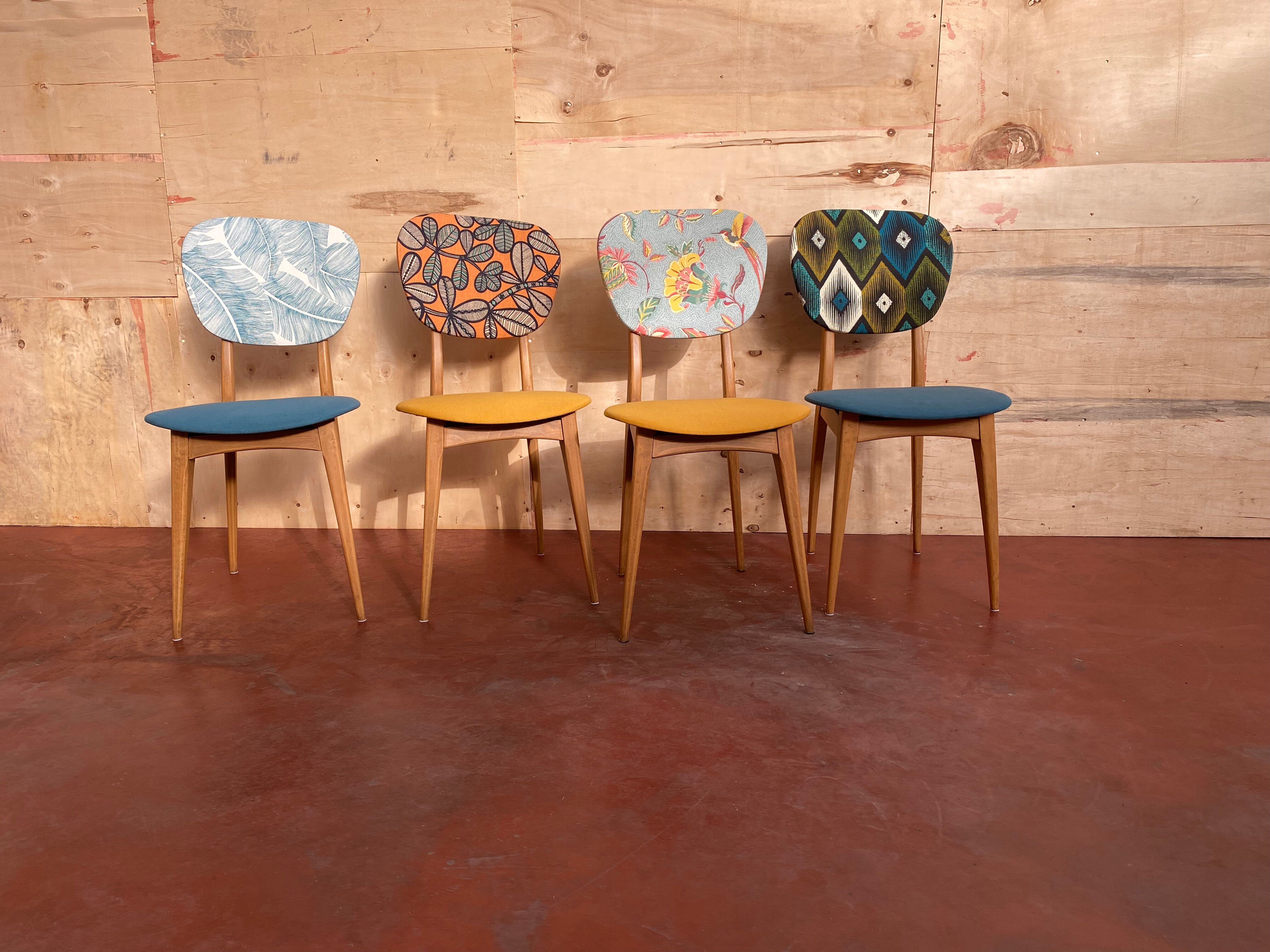 Suite of 4 vintage chairs