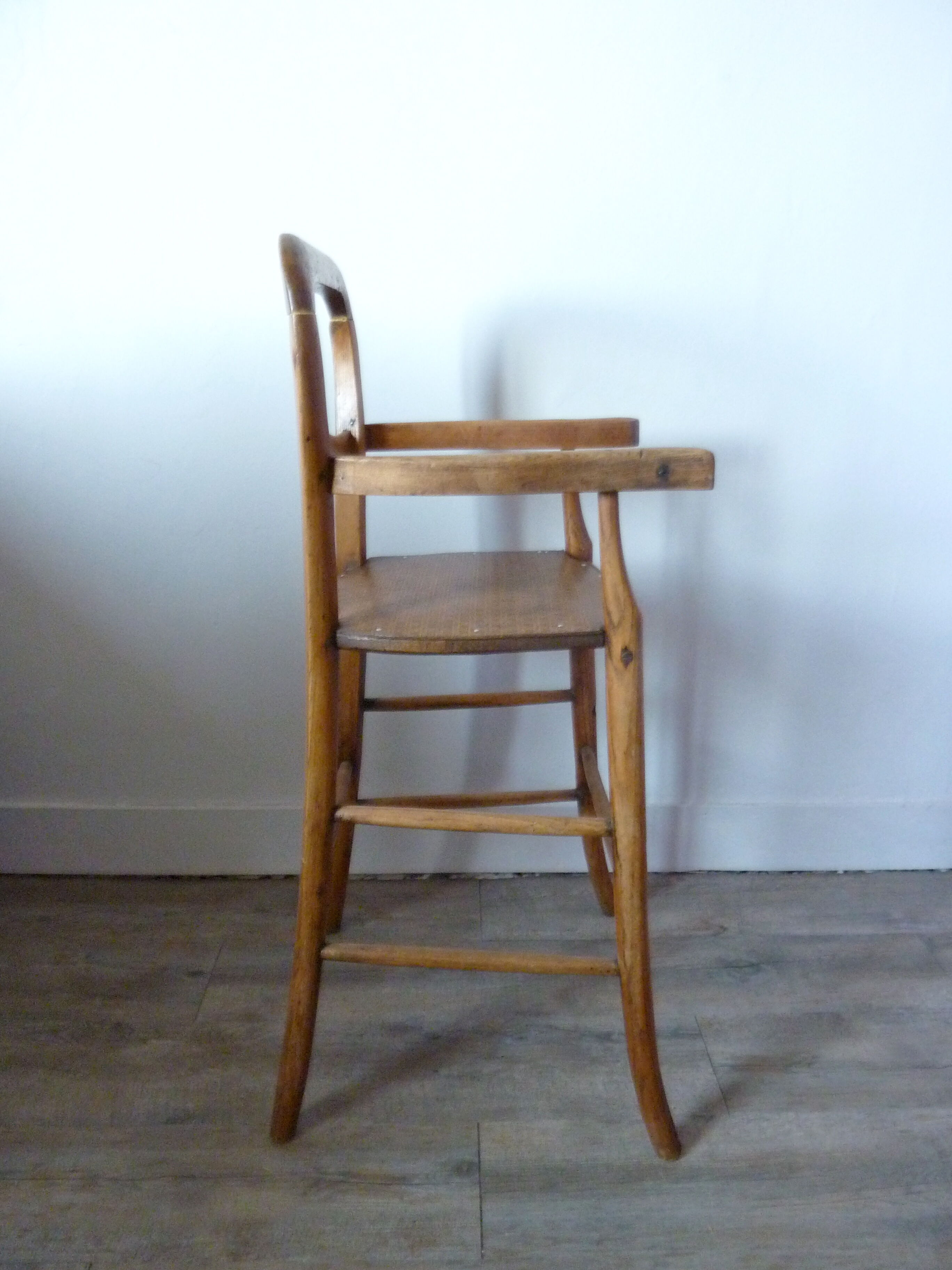 With seat caning imitation wood high chair