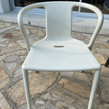 Magis table and 4 jasper morrison chairs