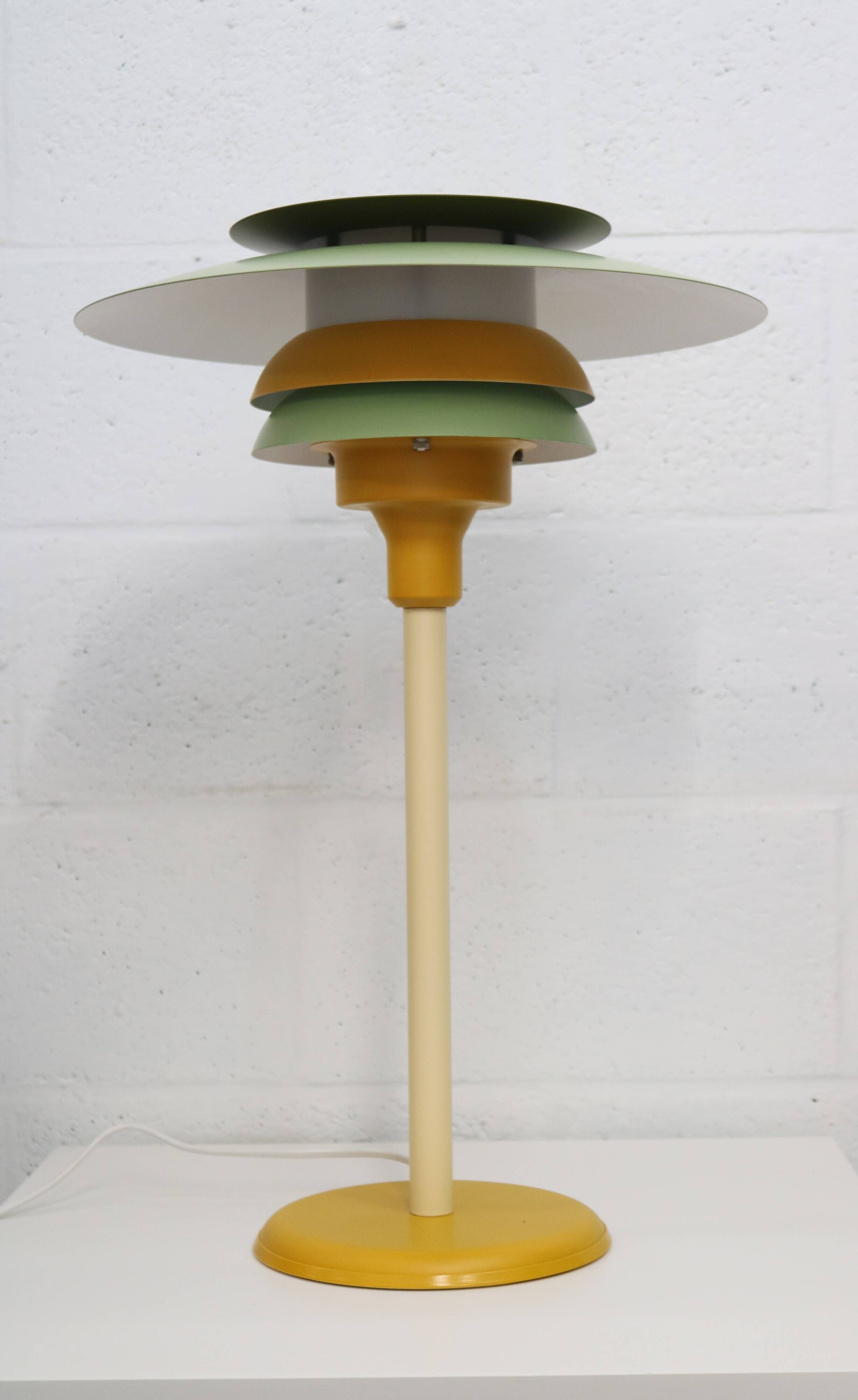 Lampe de bureau danoise verte et jaune par Lyskaer - Modèle 2252