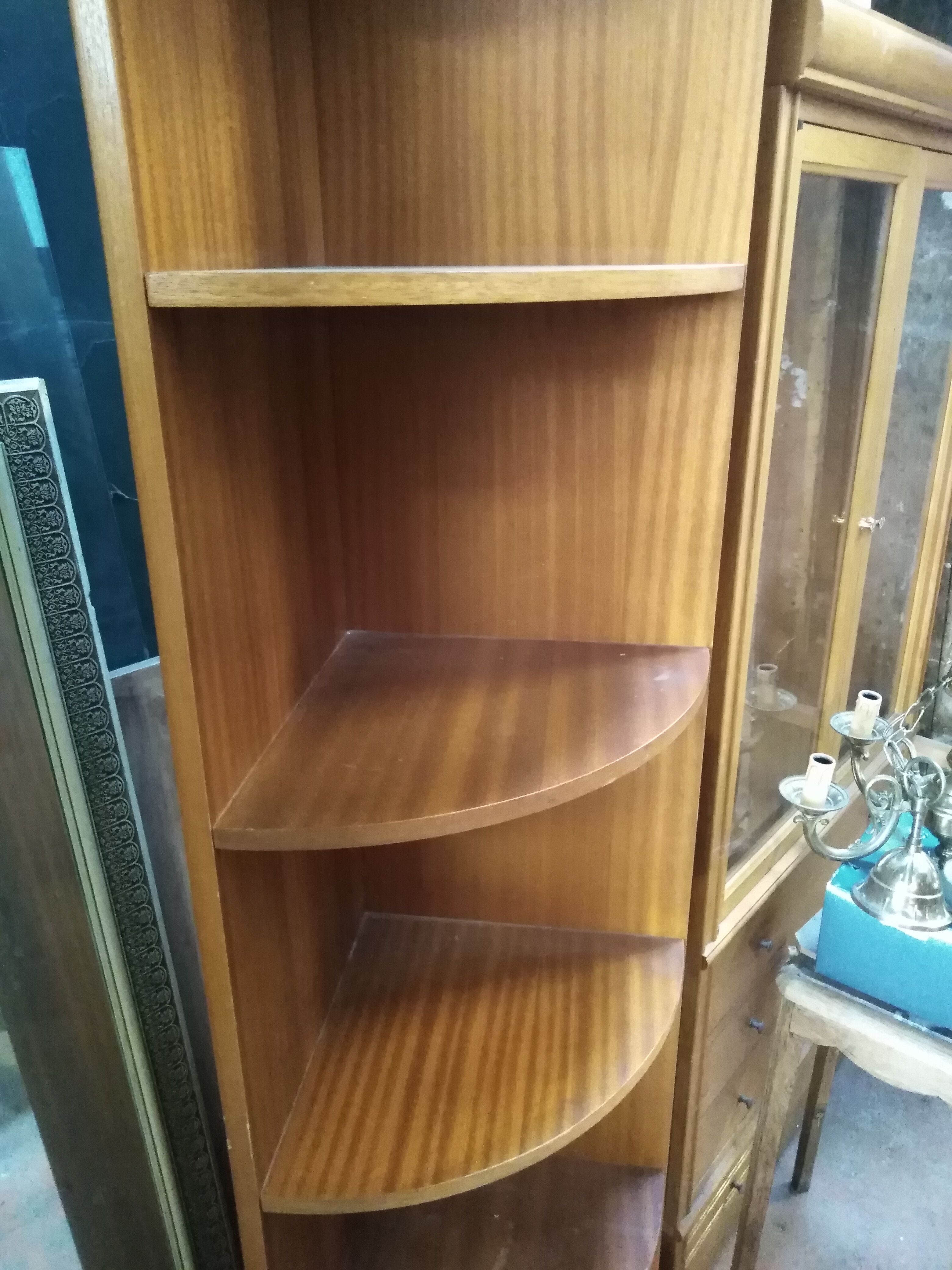 Column shelf library