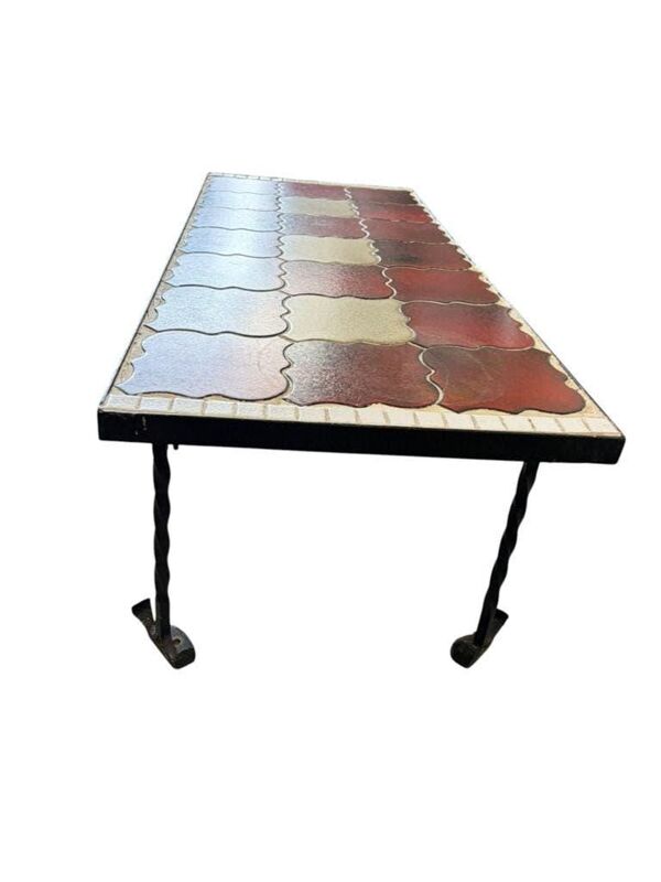 Table basse vintage rouge terracotta / table à carreaux / table basse