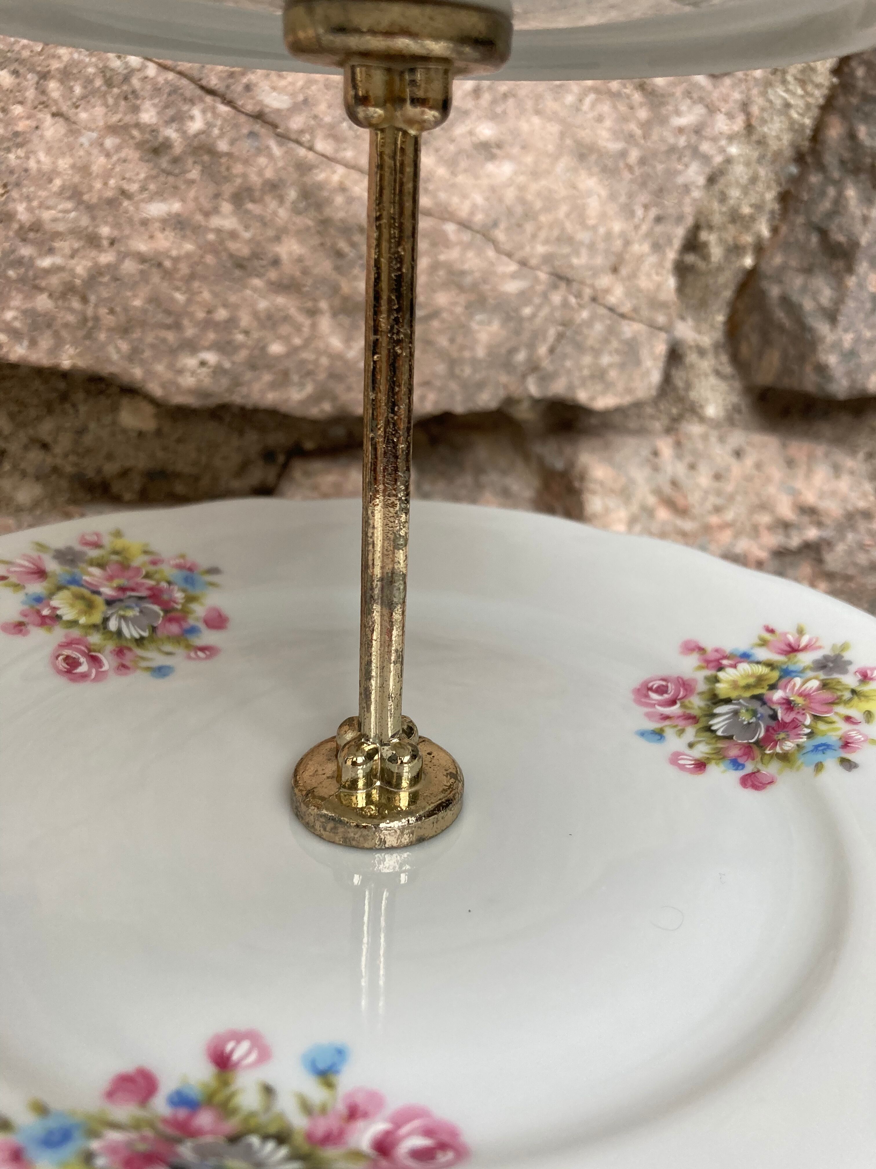 Silent servant flowered porcelain