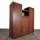 Armoire en bois sculpté