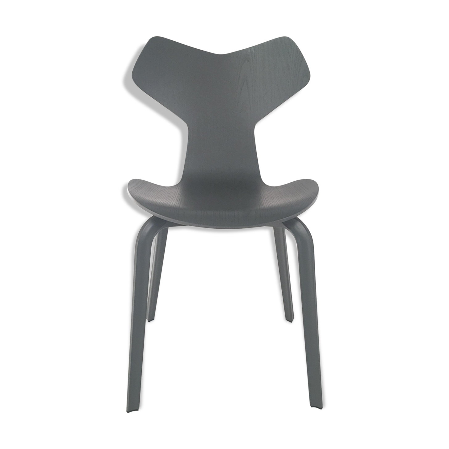 Grand Prix chair  by Arne Jacobsen for Fritz Hansen