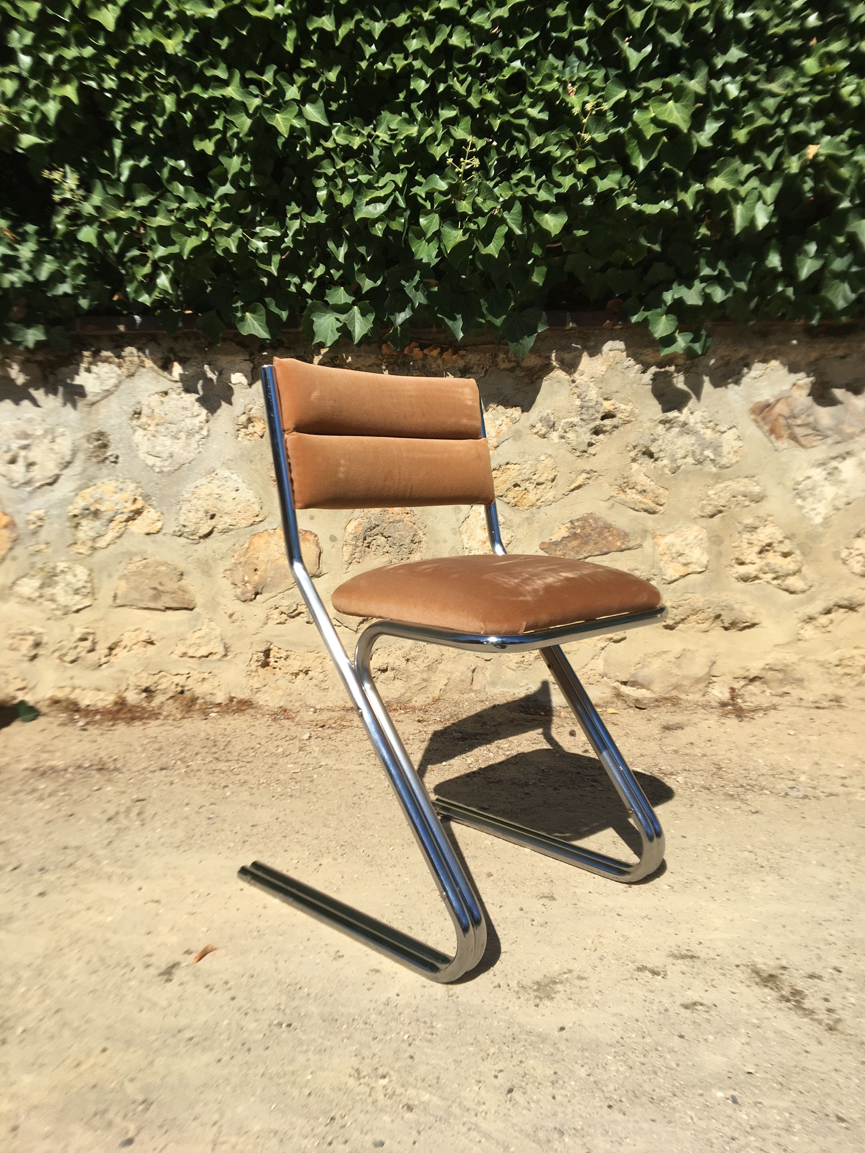 Set of 4 chrome and velvet steel chairs