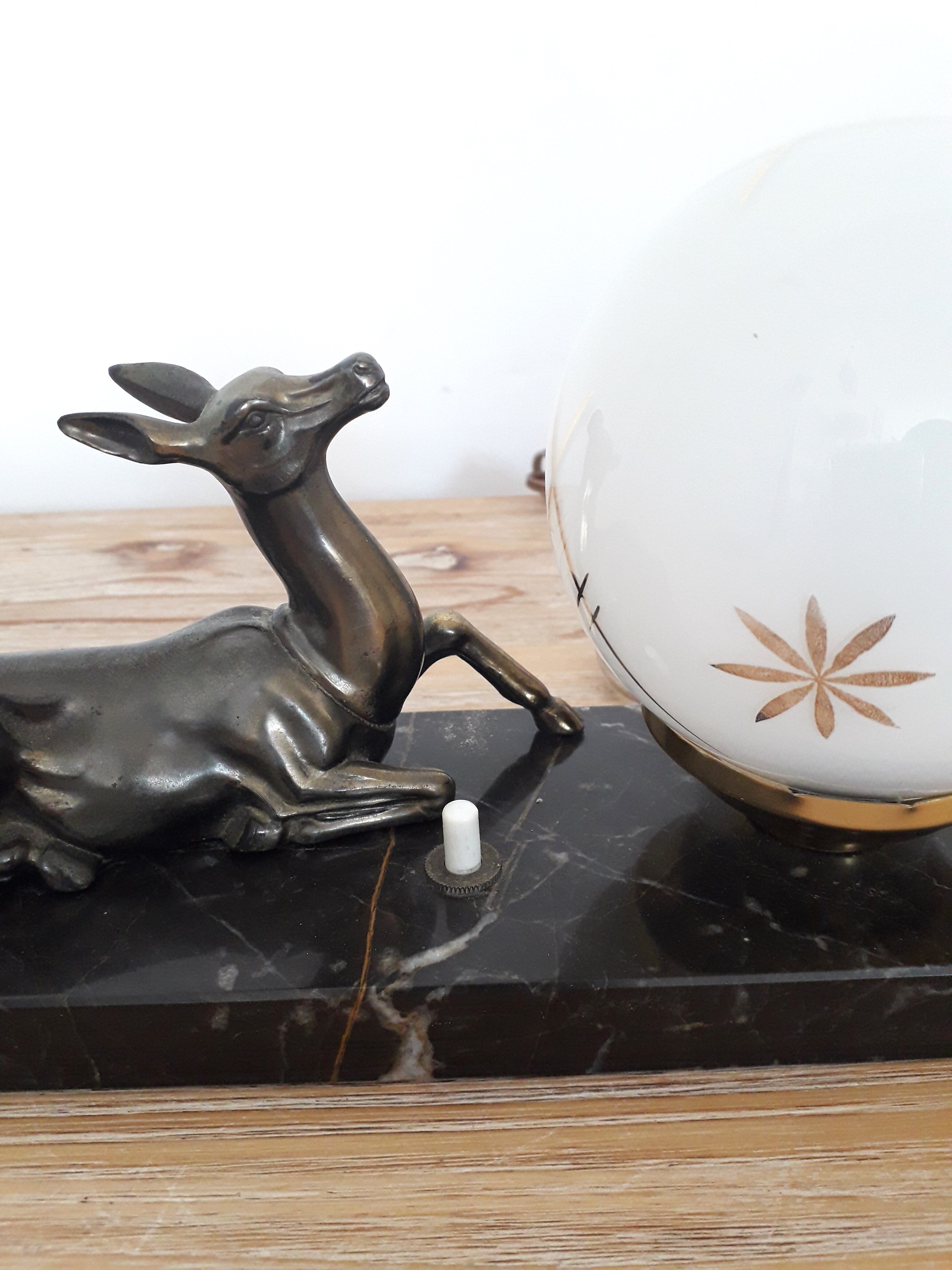 Old lamp art deco - doe in regulus on marble base - globe opaline glass - 1940