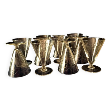 Set of 10 engraved glass water glasses from the 1930s 1940s tabletop art