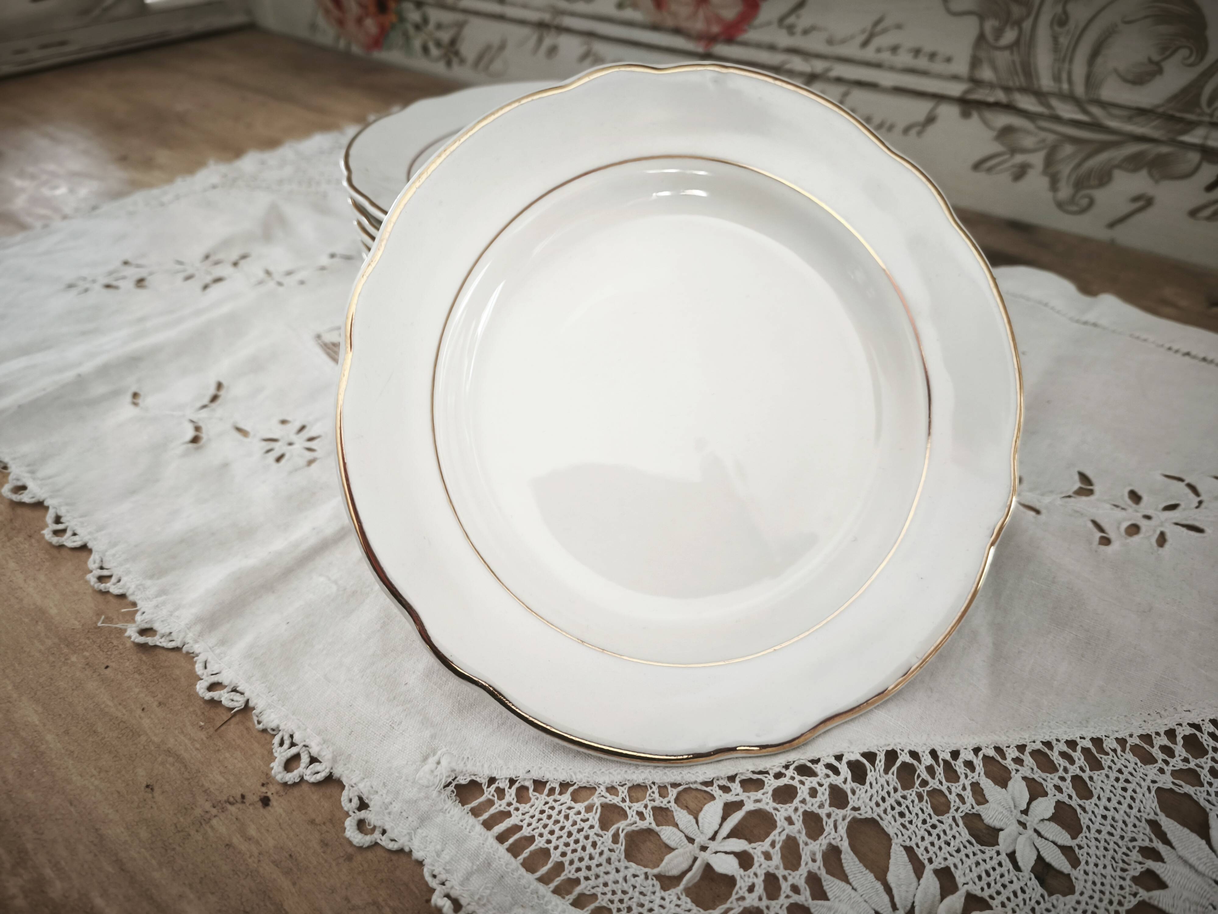 Set of 12 white earthenware dessert plates with a gold rim from Sarreguemines.