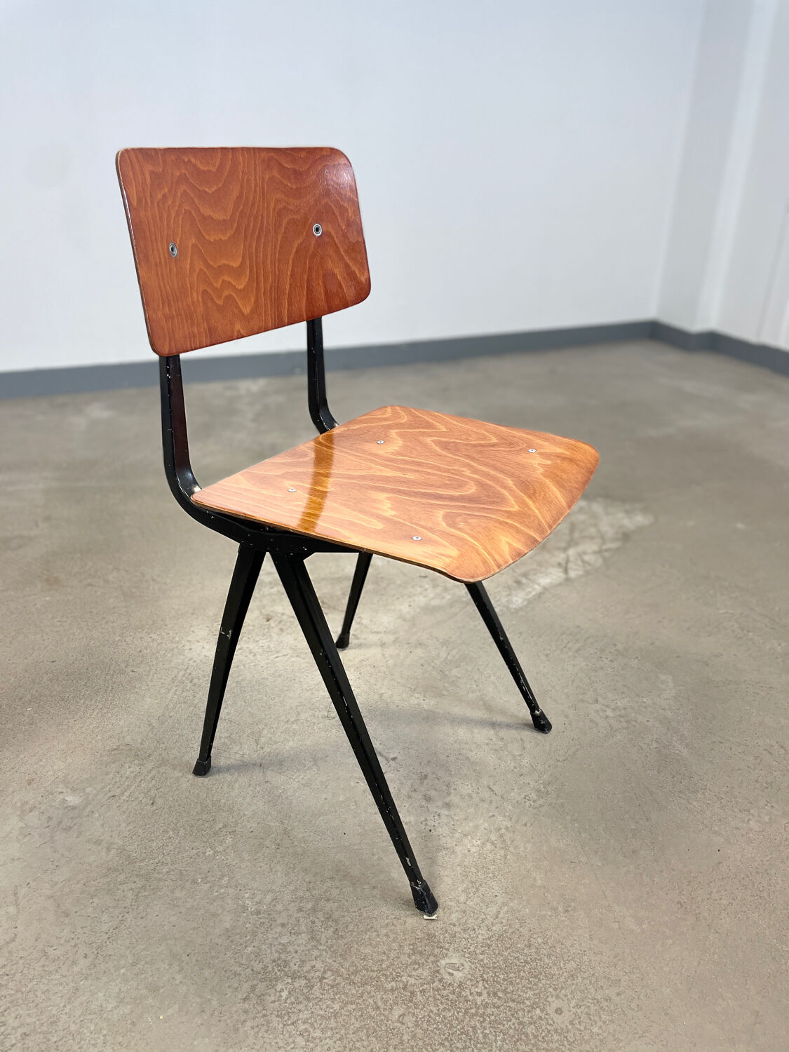 Result Friso Kramer wooden chair, 50s, Netherlands