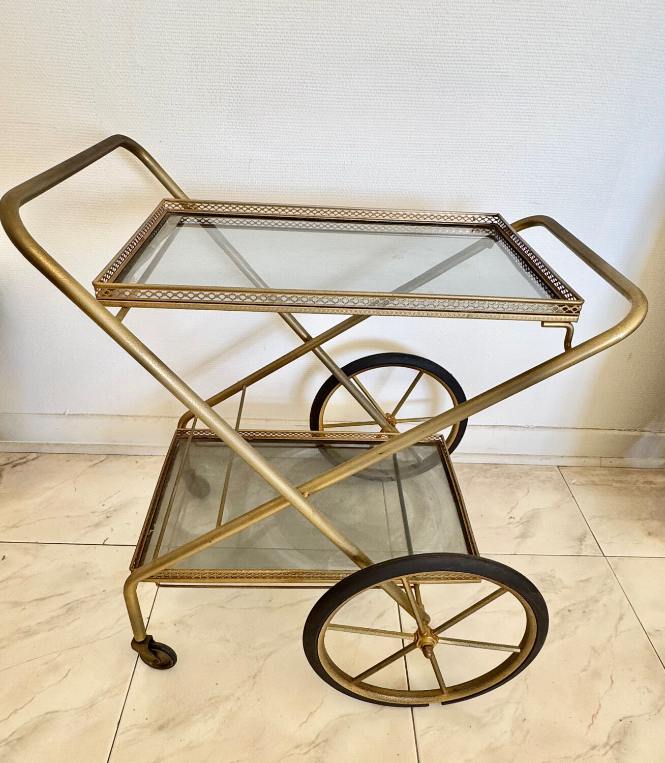 Vintage bar cart in brass and glass – 1960s