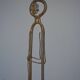 Sculpture en métal représentant un personnage debout. XXe siècle