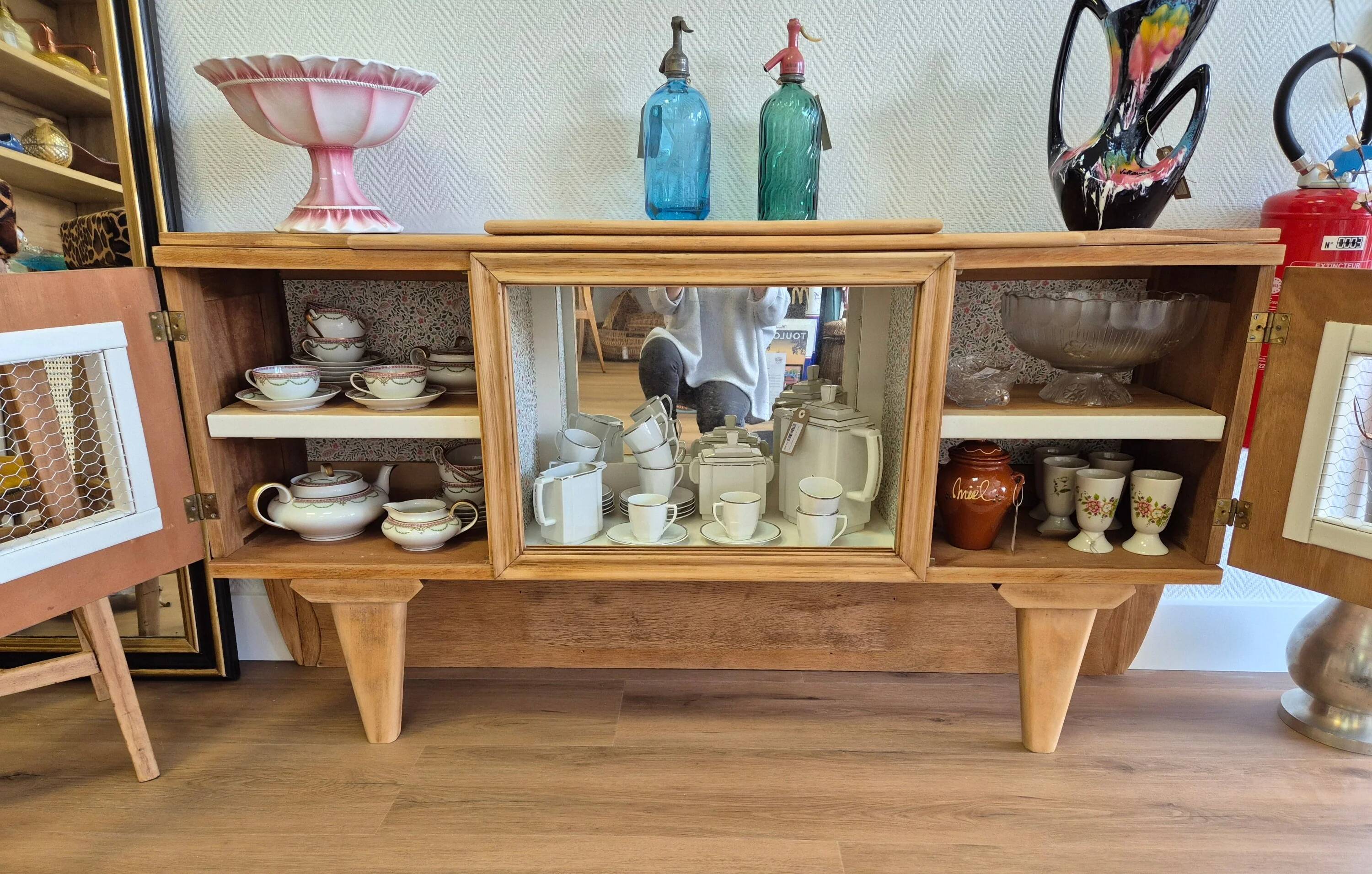 Fully restored buffet