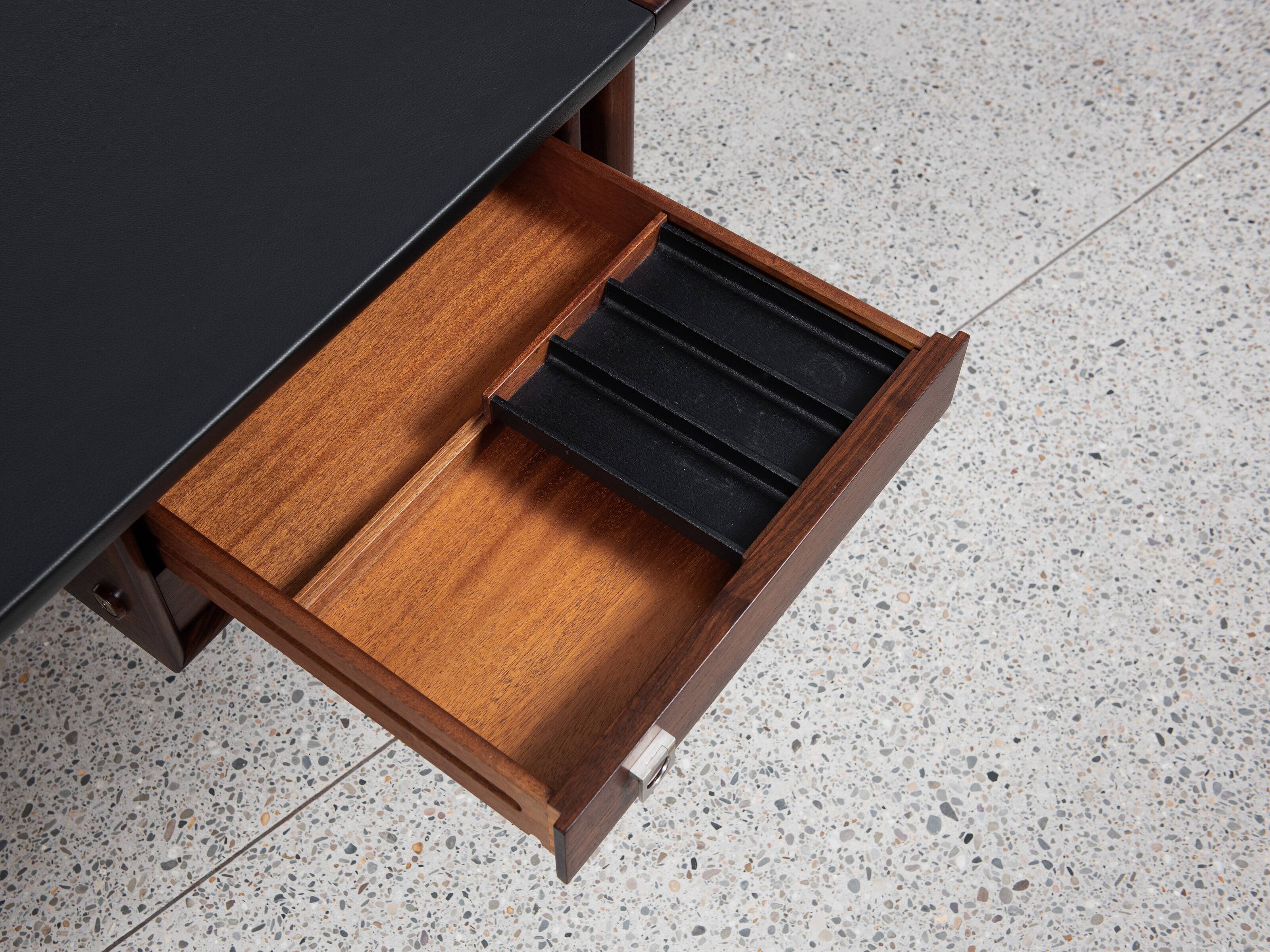 Midcentury Danish XL desk in rosewood and leather by Arne Vodder for Sibast