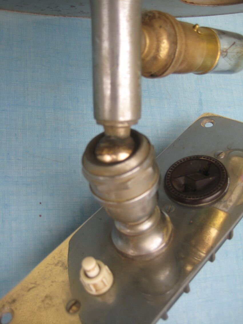 Vintage mirror grinding and illuminating