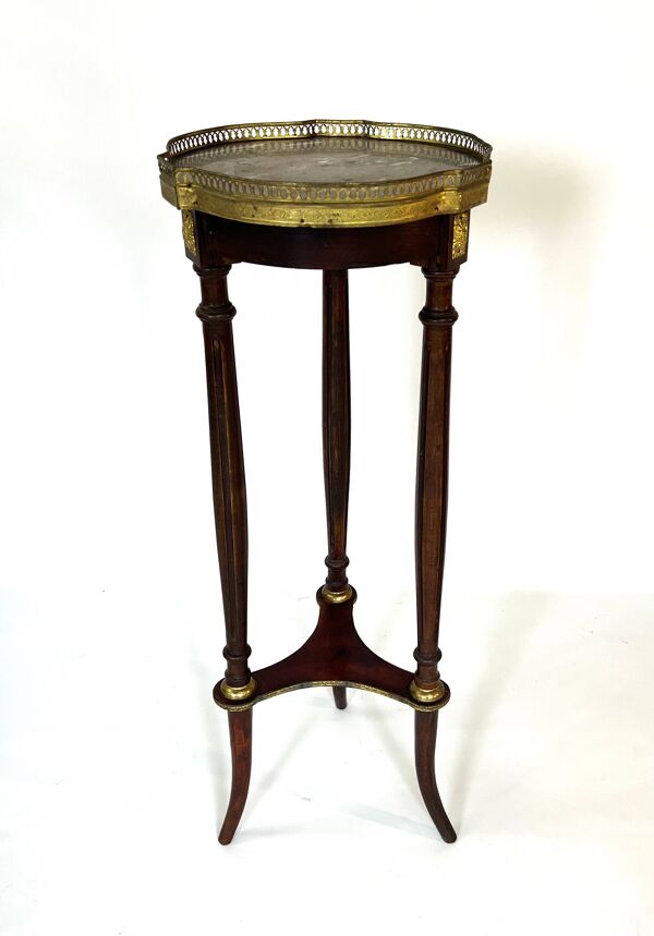 Gueridon de style Louis XVI marbre et laiton 19ème