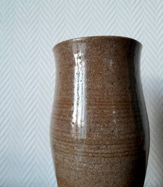 Diabolo vase in enameled stoneware signed