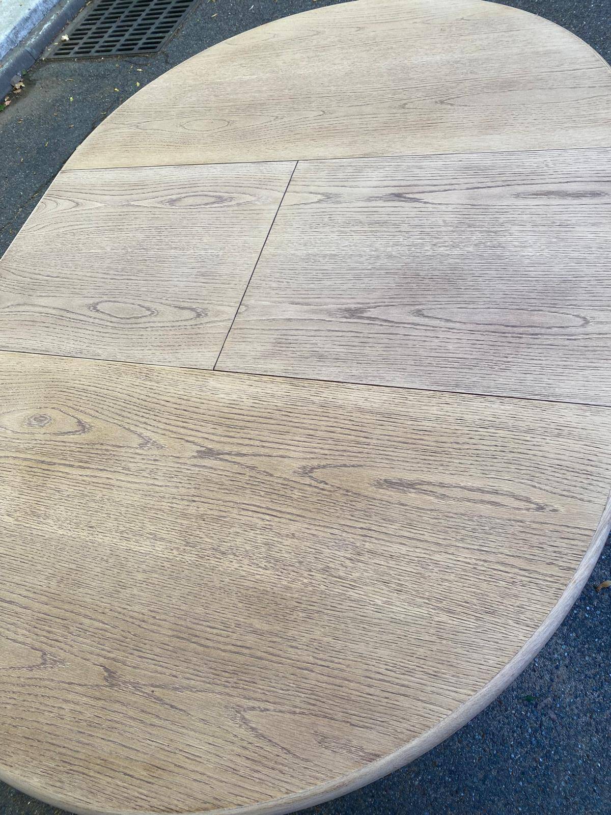 Scandinavian round extendable dining table stripped in oak 1980