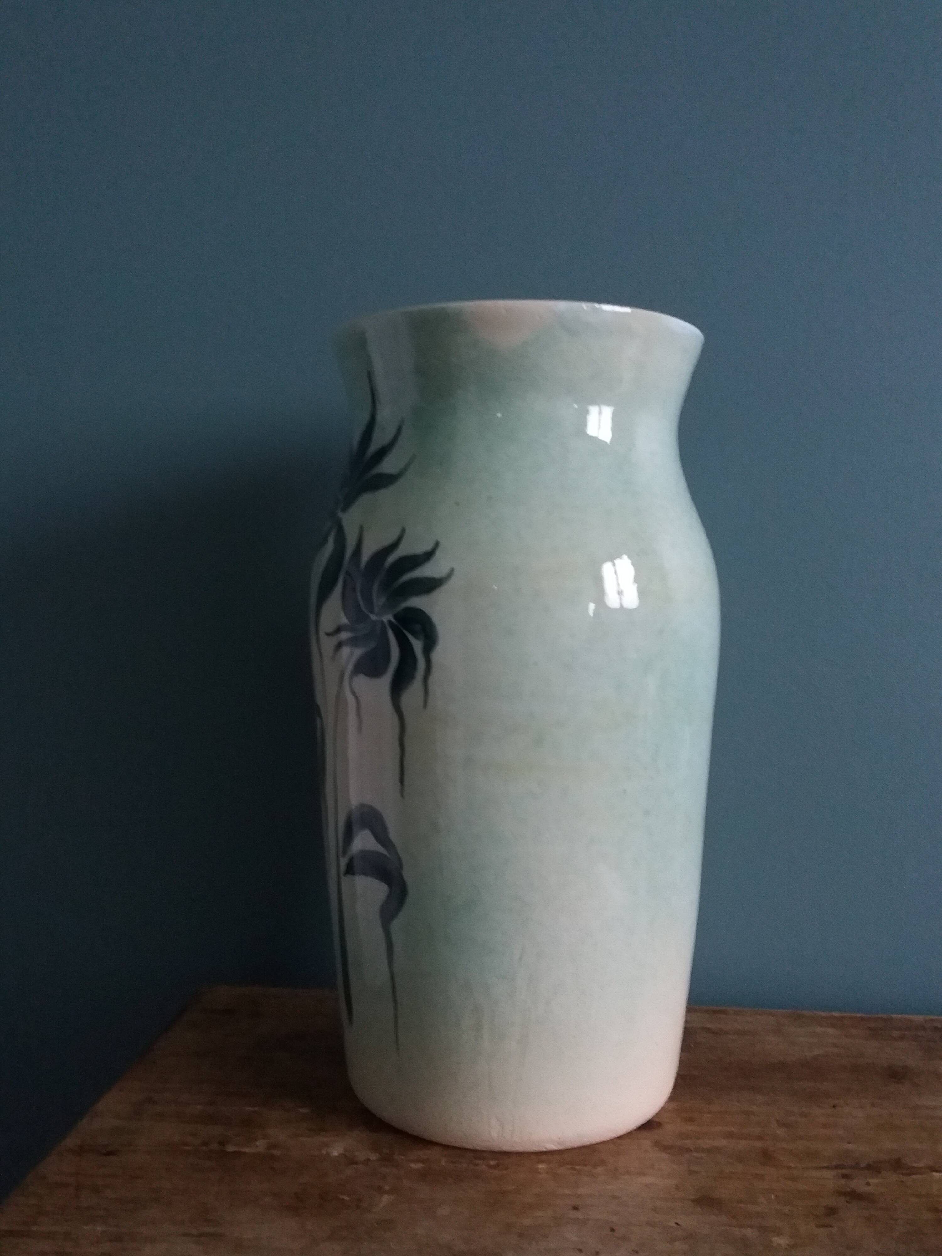 Vase signed Gabet