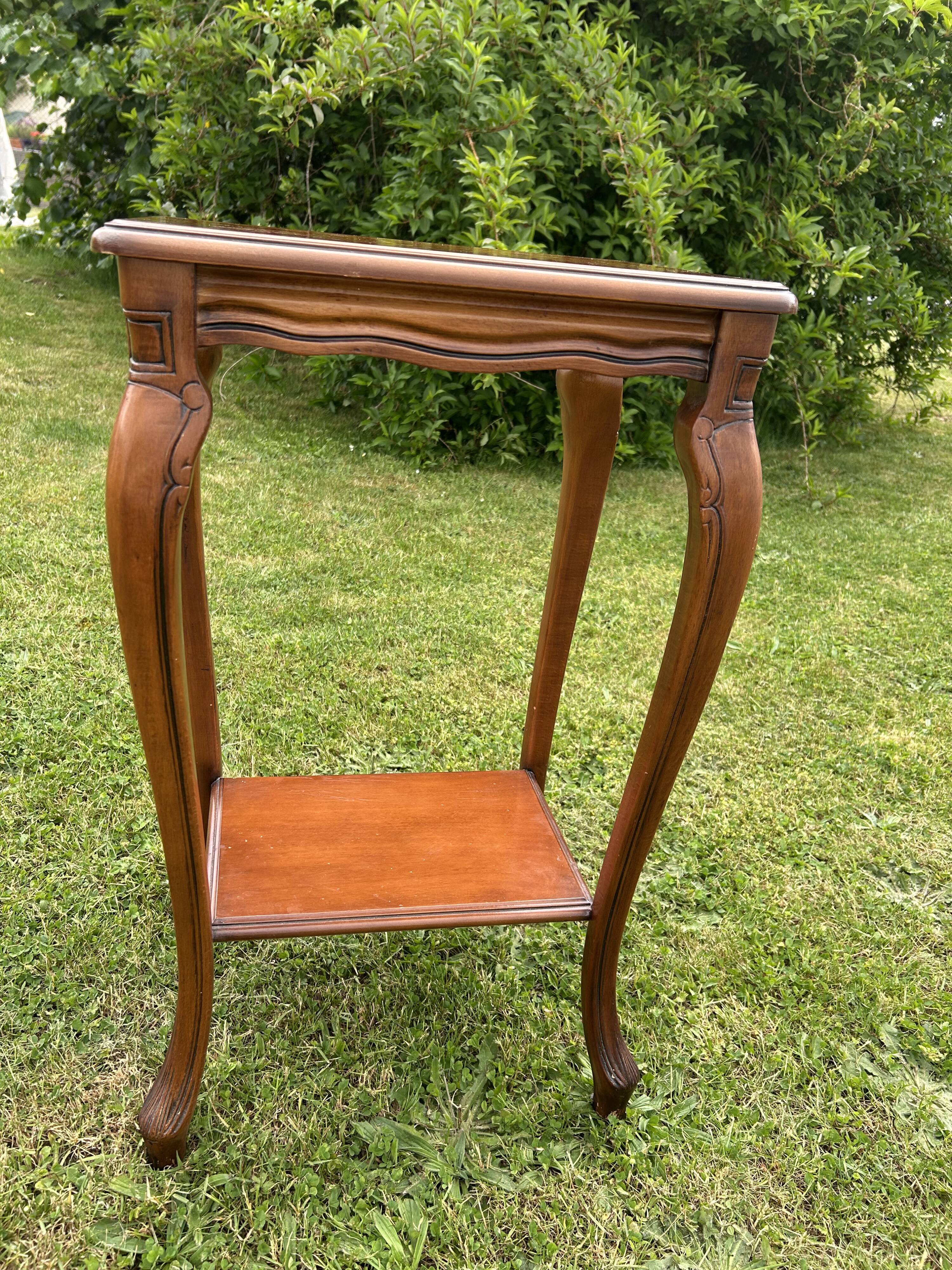 Small entrance furniture