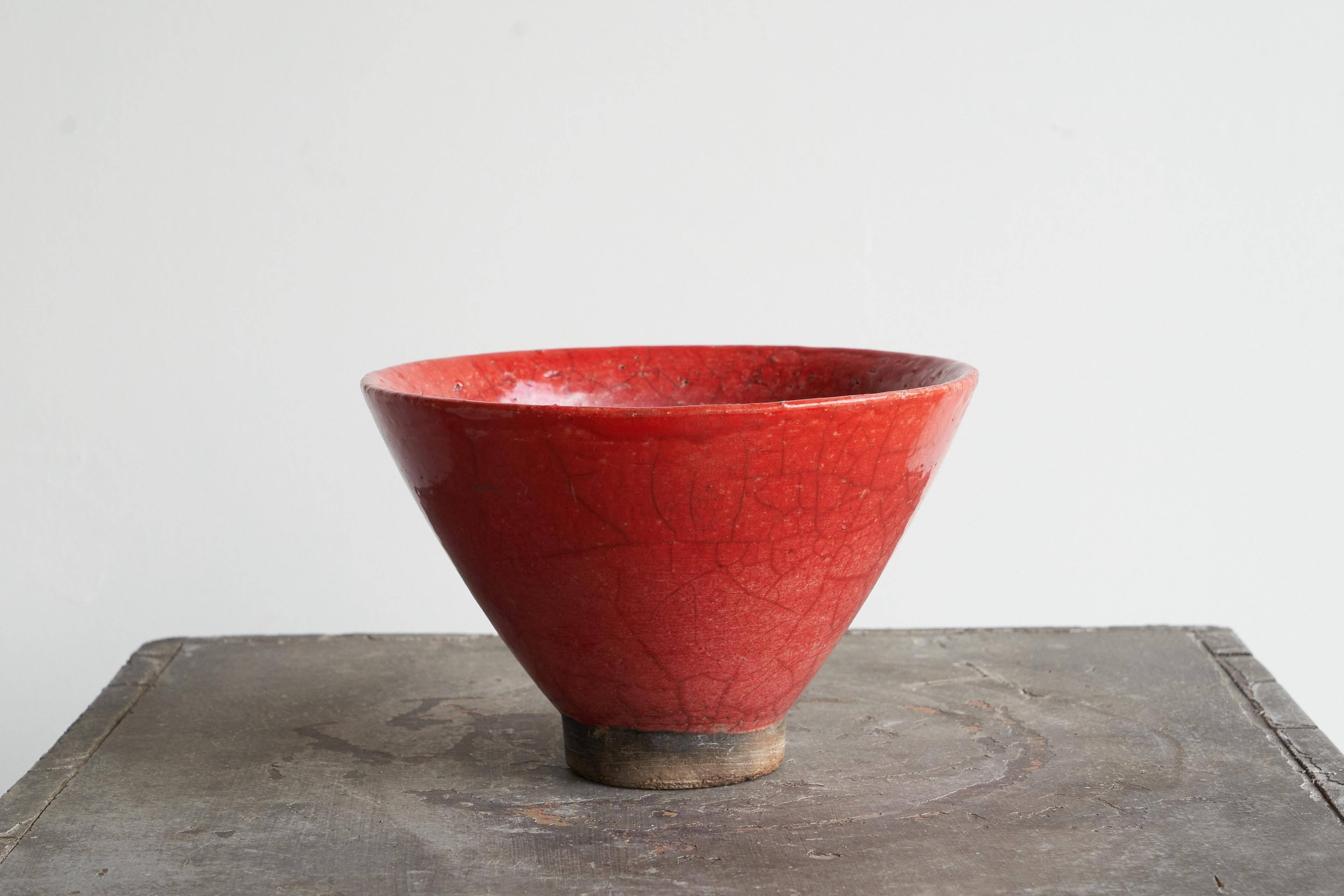 Cracked "Sang de Boeuf" bowl, glazed, early 20th century