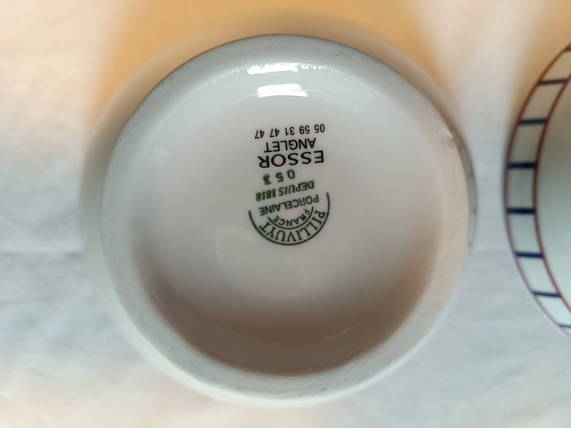 2 Basque Essor porcelain bowls