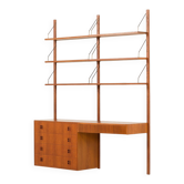 Un ensemble mural en teck scandinave avec un bureau, années 1970.