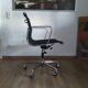 Chaises de bureau EA 117 par Charles & Ray Eames pour Vitra