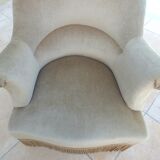 Velvet-trimmed toad with backrest and firm seat