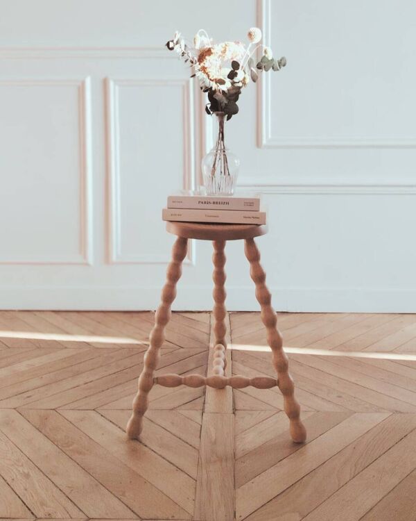 Grand tripode/ table de chevet/ tabouret vintage rénové, années 70