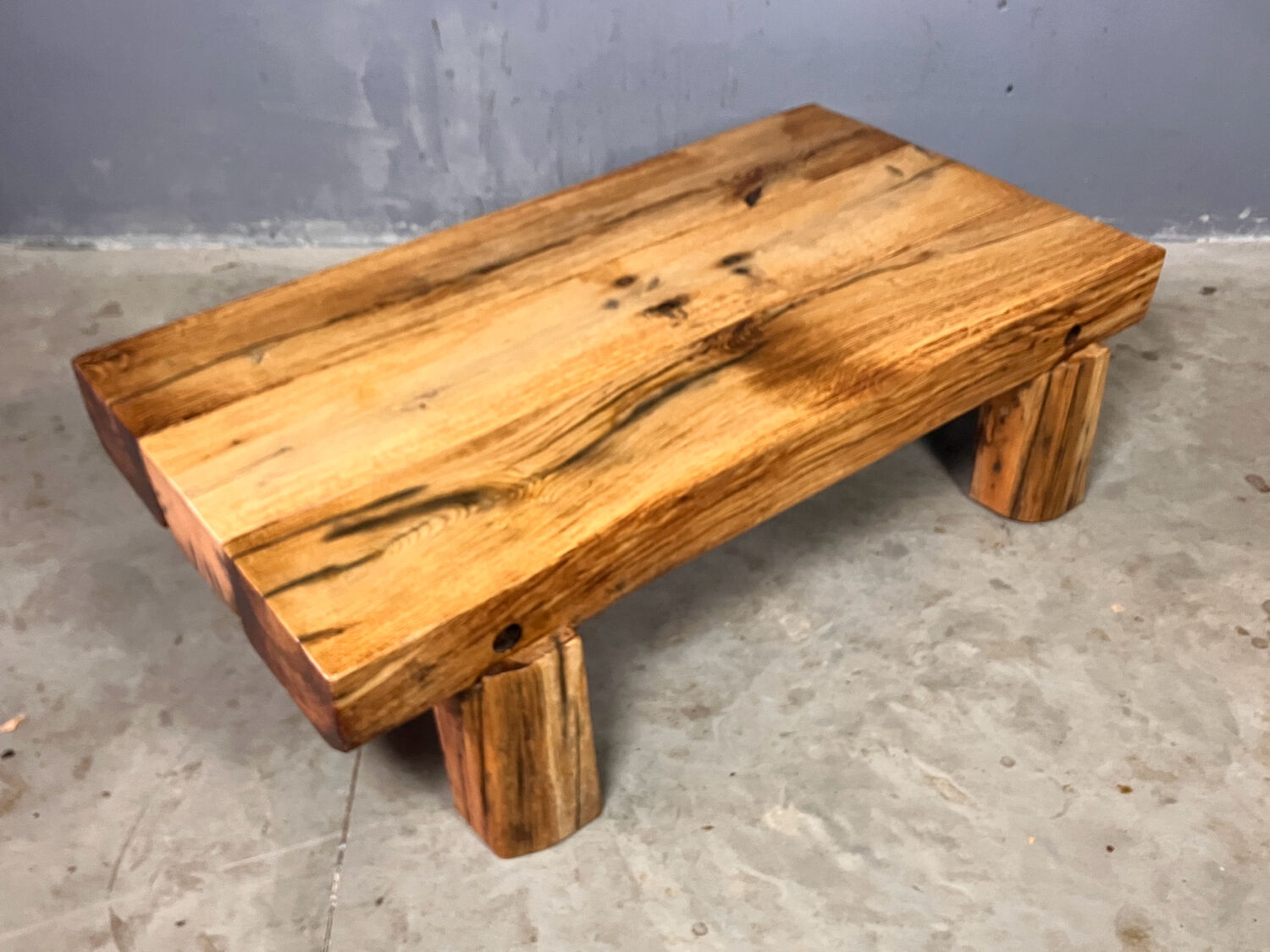 Brutalistisch Japandi Wabi Sabi coffeetable