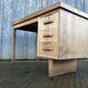 Bureau vintage en chêne lasuré à 3 tiroirs a caisson