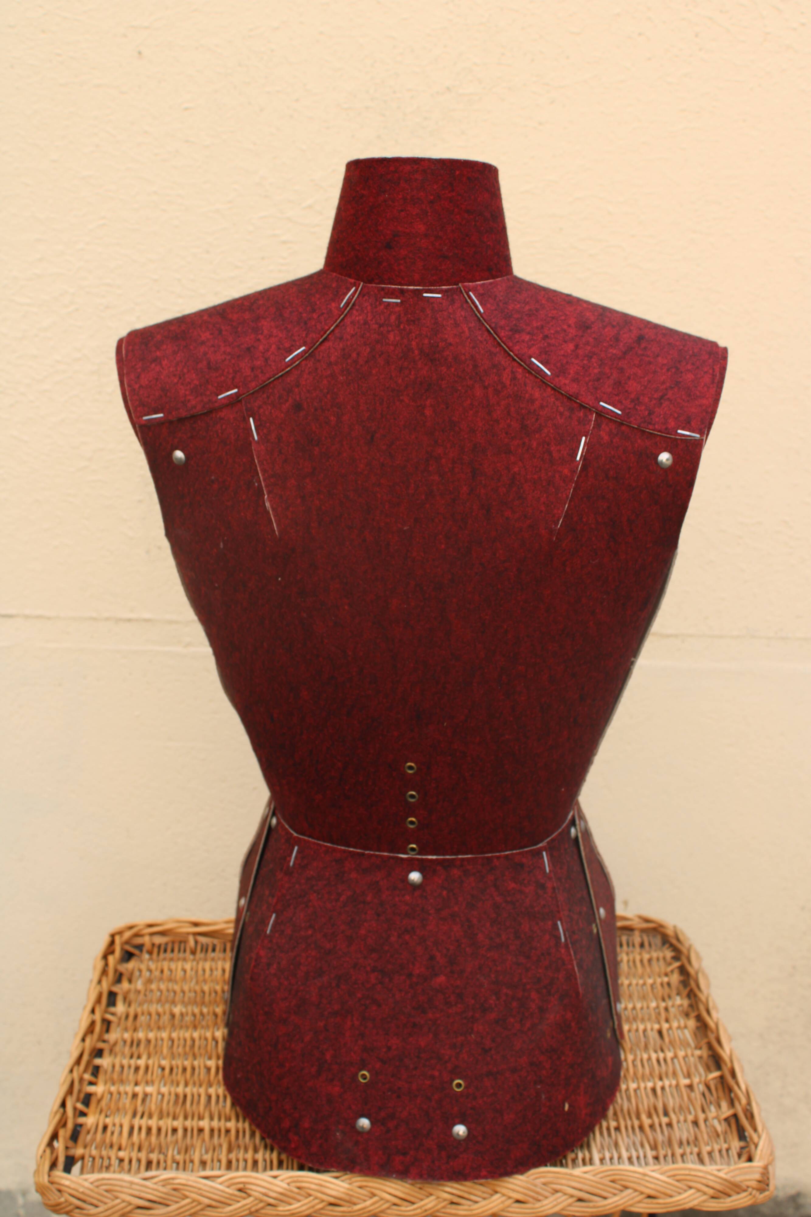 Cardboard sewing mannequin
