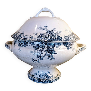 Grande soupière en terre de fer St Amand et Hamage modèle Marie Louise
