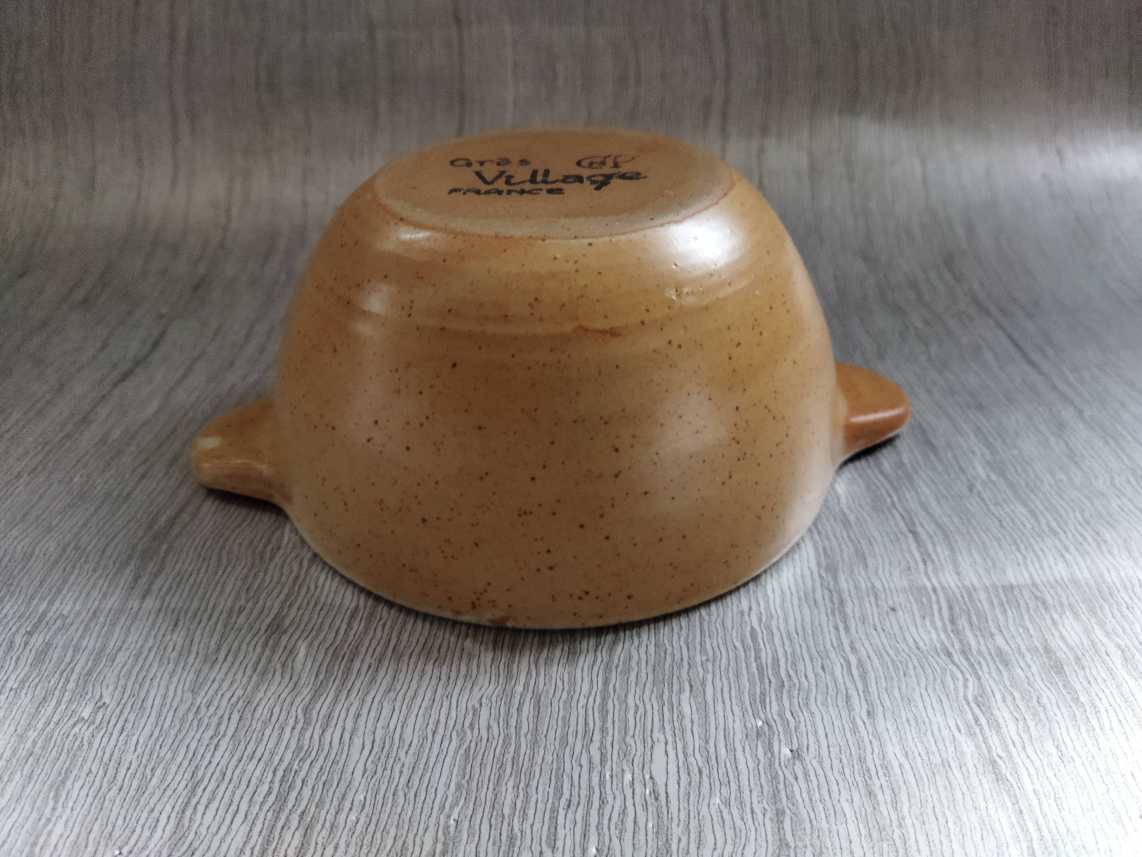 CNP Grès Village stoneware ear bowl