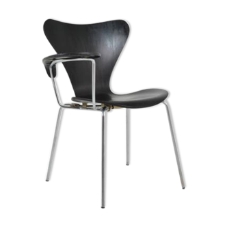 Fauteuil écritoire série 7 Arne Jacobsen édité par Fritz Hansen