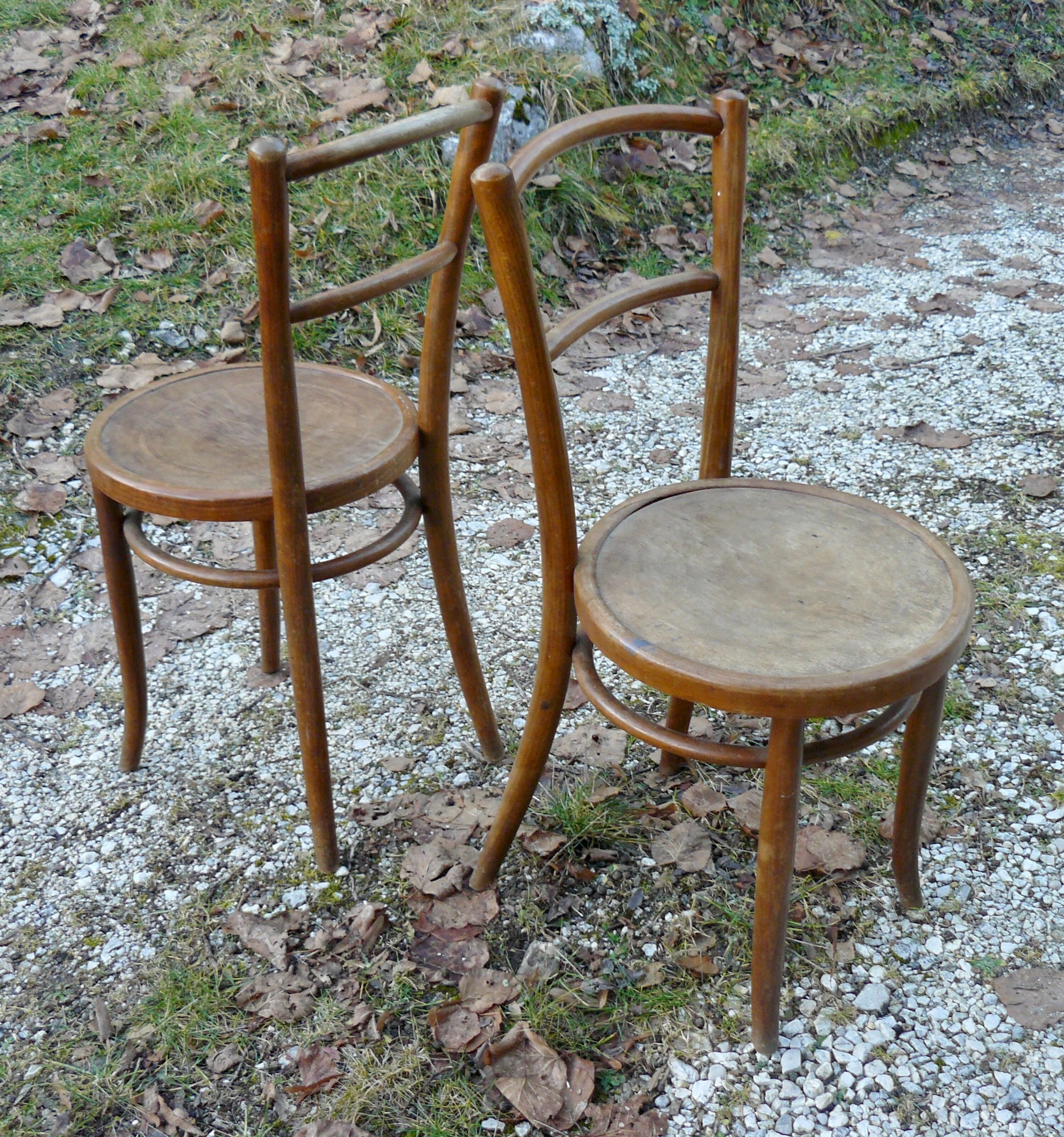 Paire de chaises bistrot 1900