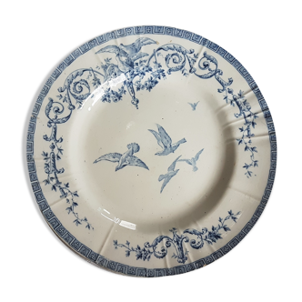 Plate faience of Gien with decoration of birds