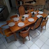 Farm table