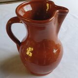 Pitcher in varnished earth