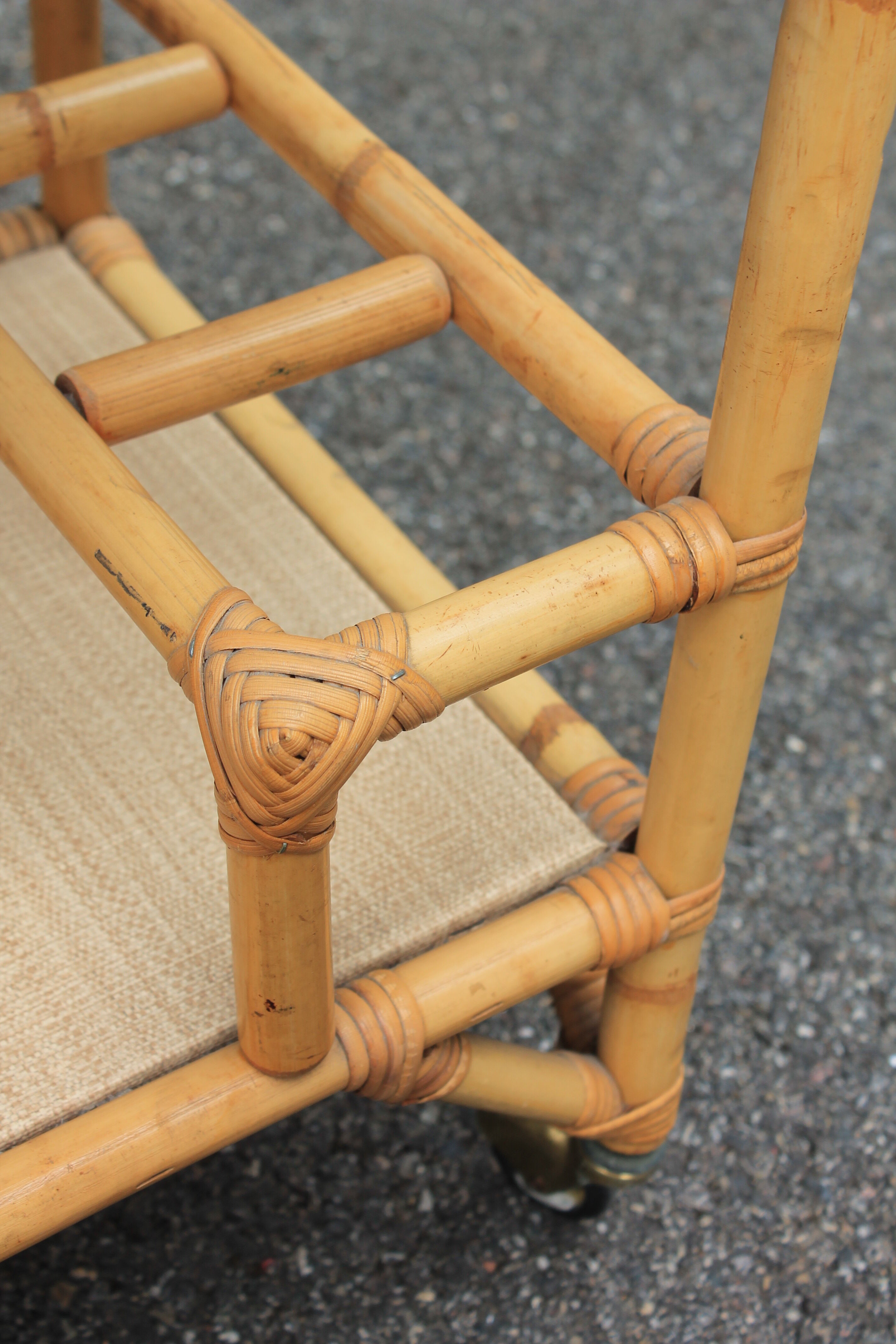 Dessert bar rolling rattan