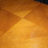 Extendable oak table