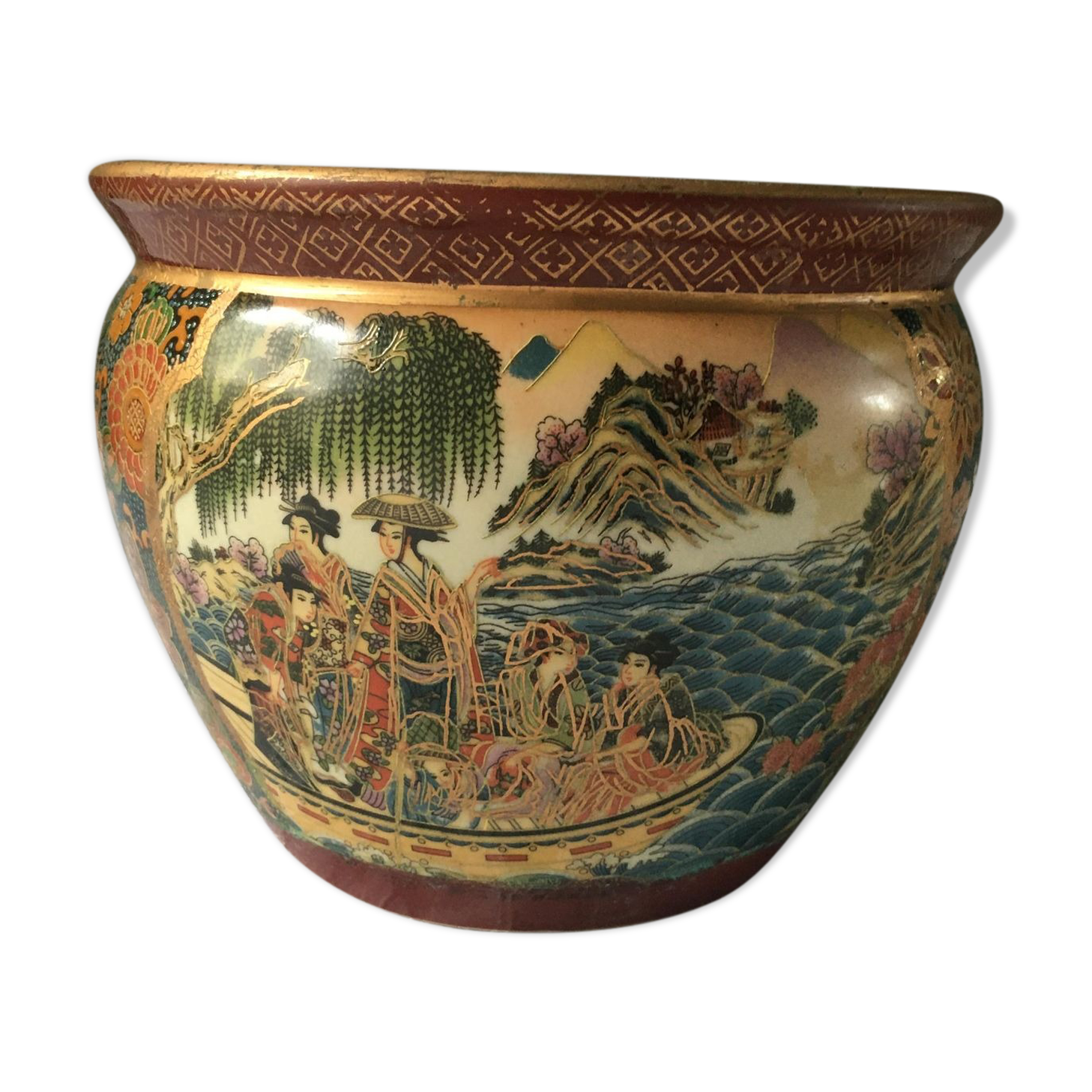 Antique Satsuma porcelain vase, Japan, late 19th-early 20th century