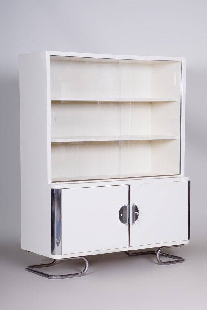 Bauhaus White Chrome-Plated Steel & Lacquered Wood Cabinet attributed to Vichr, 1930s