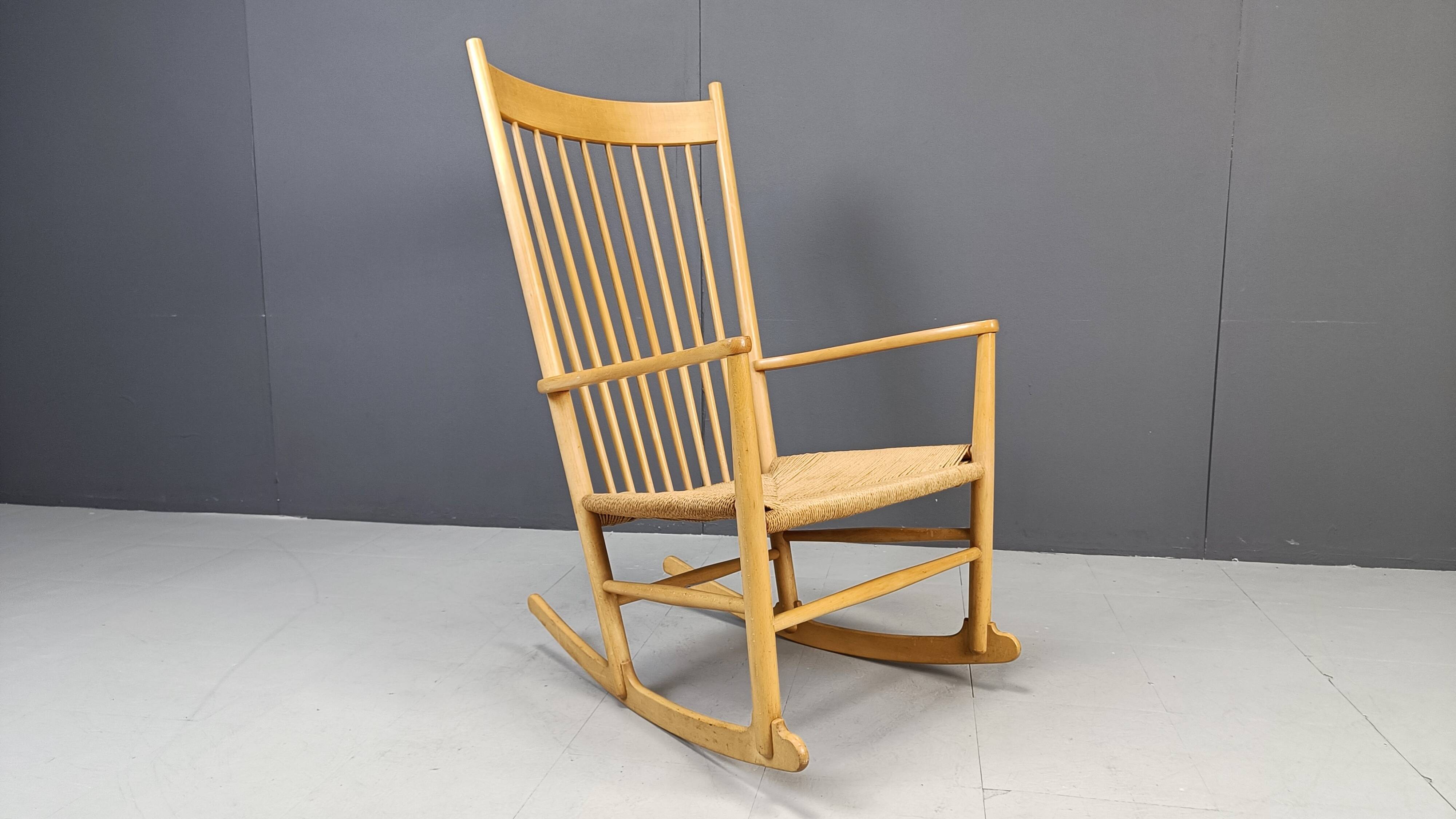 J16 rocking chair by Hans Wegner for FDB Mobler, 1960s