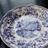 4 mismatched vintage flat plates in blue and white earthenware - Cambrid lot